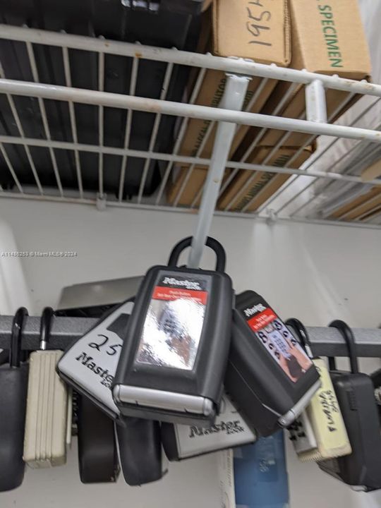 Недавно продано: $420,000 (1 спален, 1 ванн, 750 Квадратных фут)