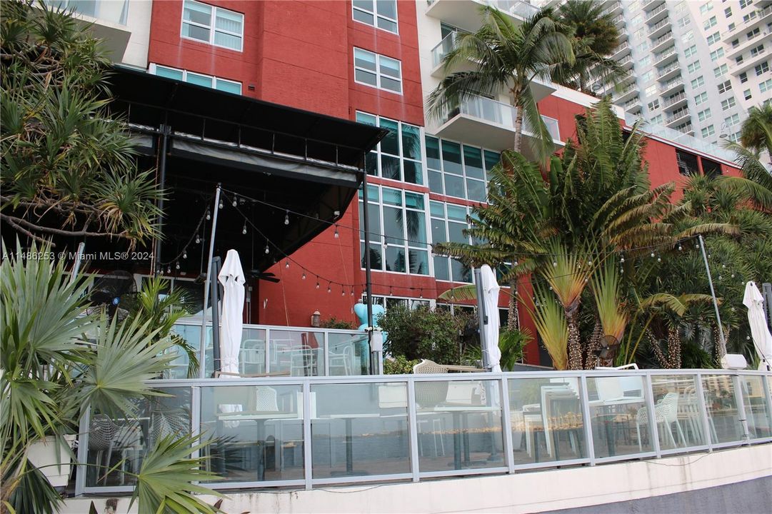 Недавно продано: $420,000 (1 спален, 1 ванн, 750 Квадратных фут)