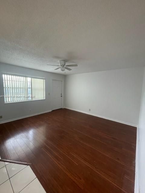 Recently Rented: $1,600 (1 beds, 1 baths, 600 Square Feet)