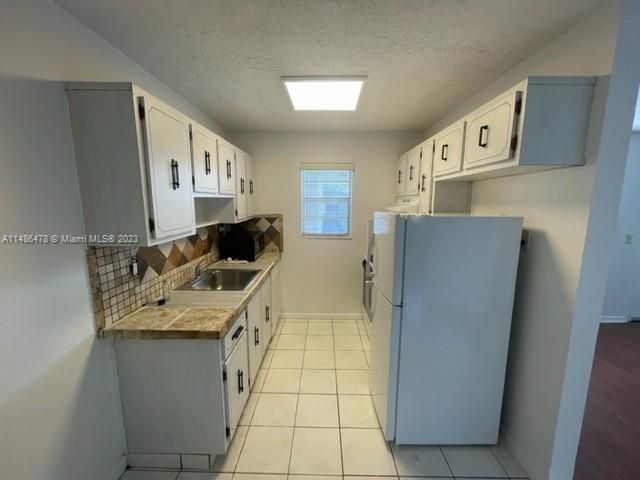 Recently Rented: $1,600 (1 beds, 1 baths, 600 Square Feet)