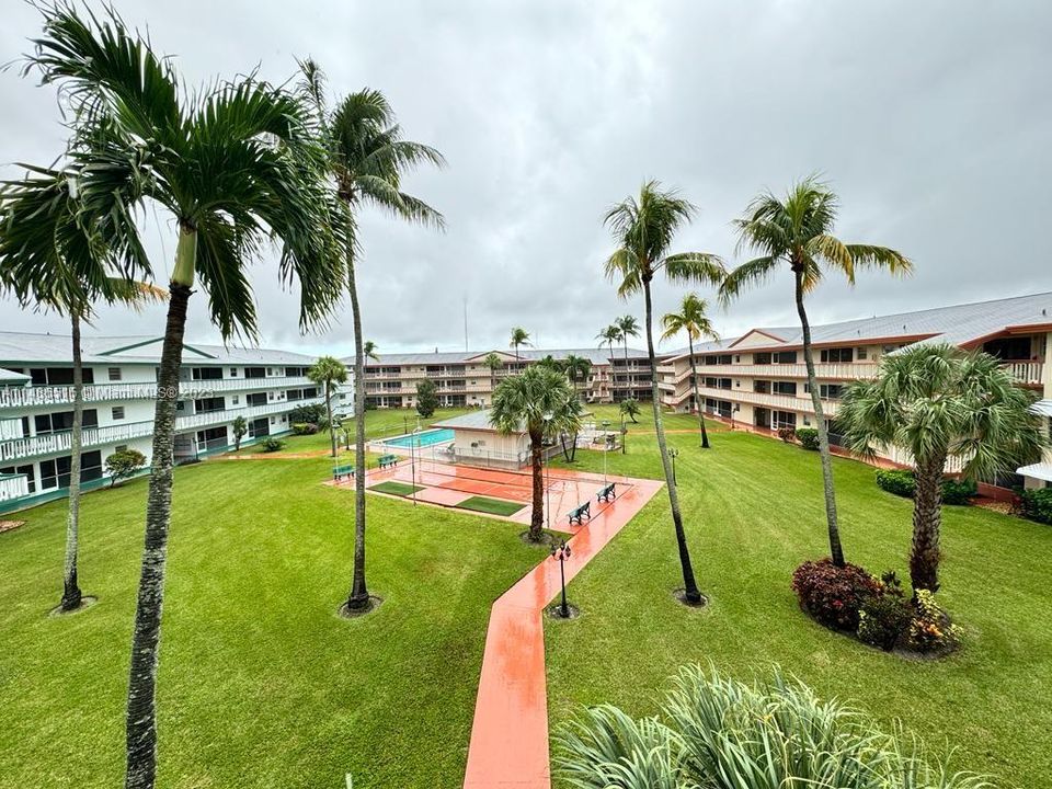 Recently Sold: $149,900 (1 beds, 1 baths, 720 Square Feet)