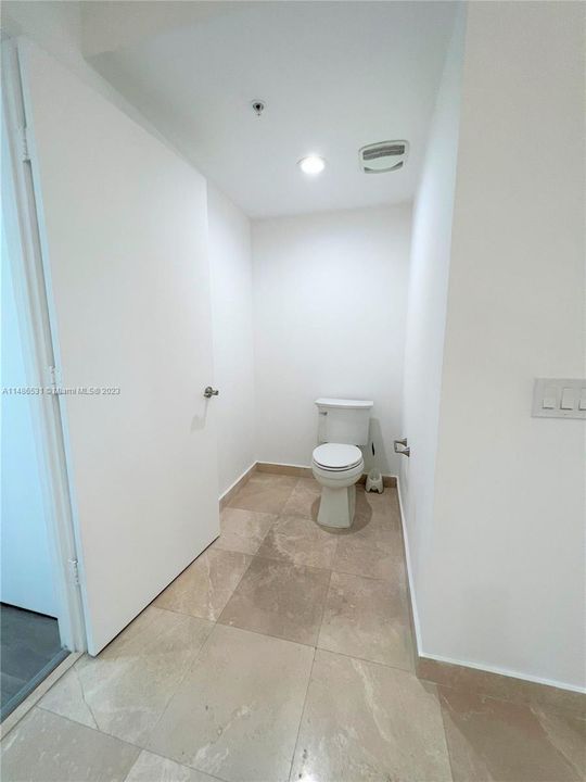 Недавно продано: $385,000 (2 спален, 2 ванн, 1743 Квадратных фут)