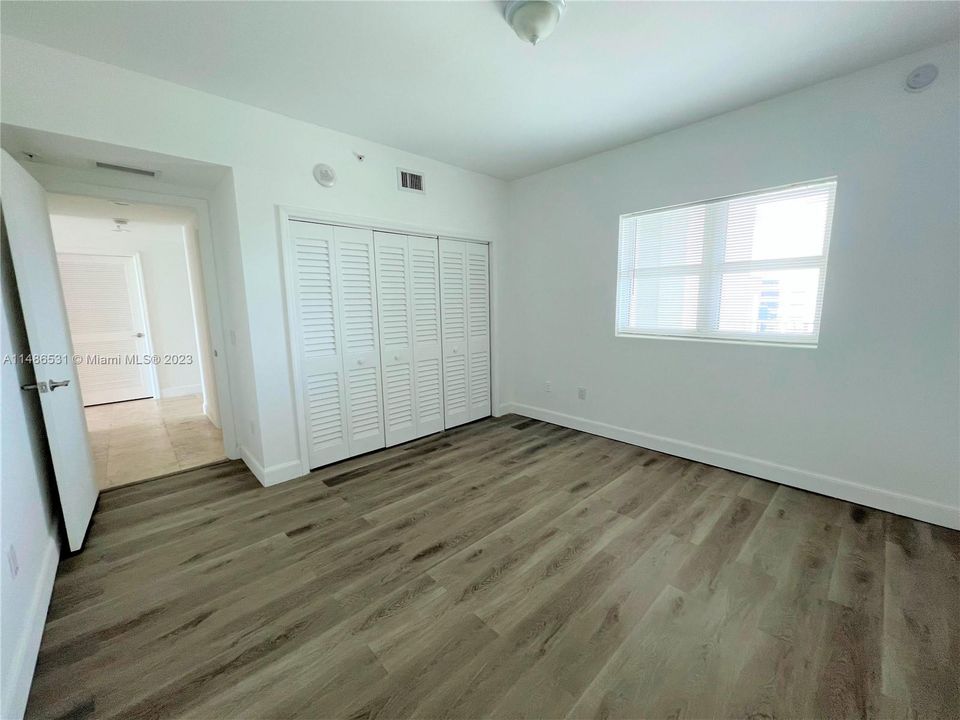 Недавно продано: $385,000 (2 спален, 2 ванн, 1743 Квадратных фут)