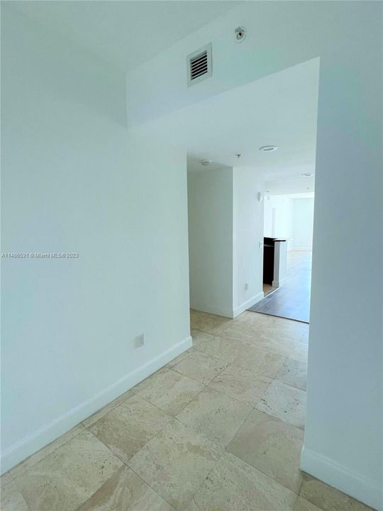 Недавно продано: $385,000 (2 спален, 2 ванн, 1743 Квадратных фут)