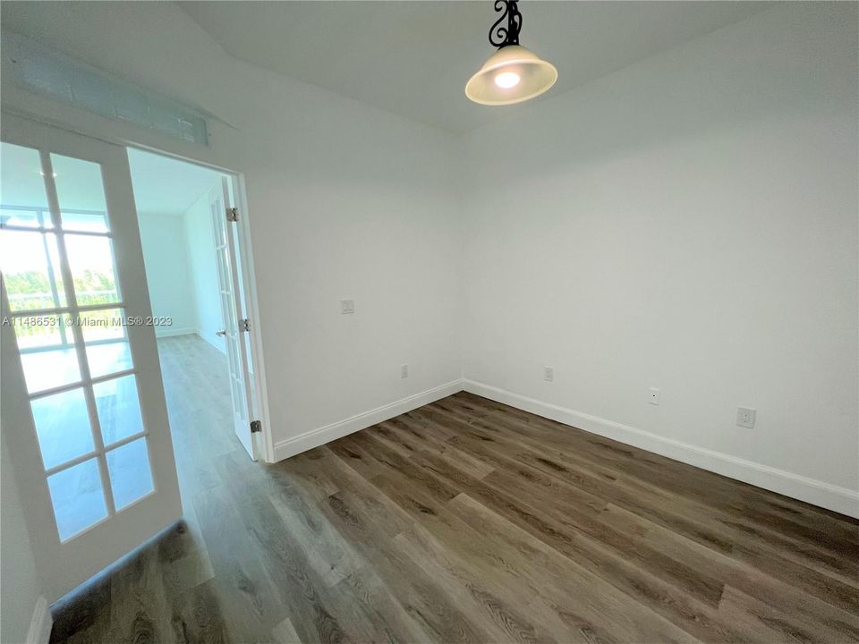 Недавно продано: $385,000 (2 спален, 2 ванн, 1743 Квадратных фут)