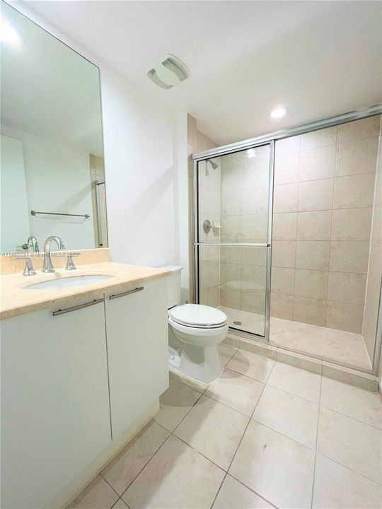 Недавно продано: $385,000 (2 спален, 2 ванн, 1743 Квадратных фут)