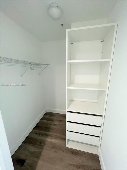 Недавно продано: $385,000 (2 спален, 2 ванн, 1743 Квадратных фут)