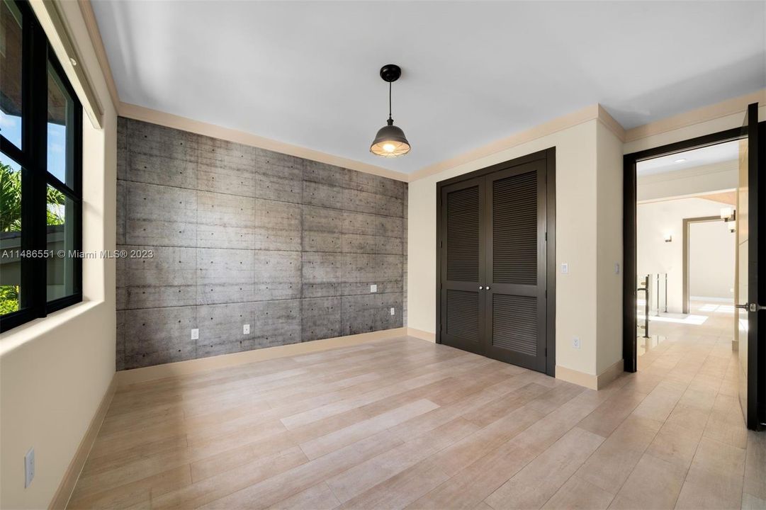 Vendido Recientemente: $4,595,000 (5 camas, 5 baños, 3865 Pies cuadrados)