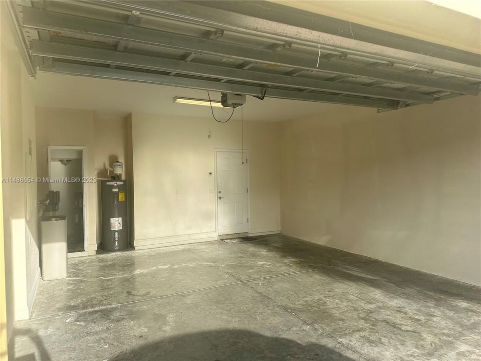 Recently Sold: $444,500 (4 beds, 2 baths, 2771 Square Feet)