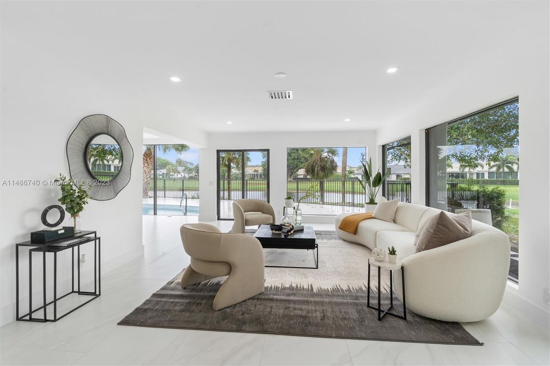 Recently Sold: $2,190,000 (3 beds, 3 baths, 4104 Square Feet)