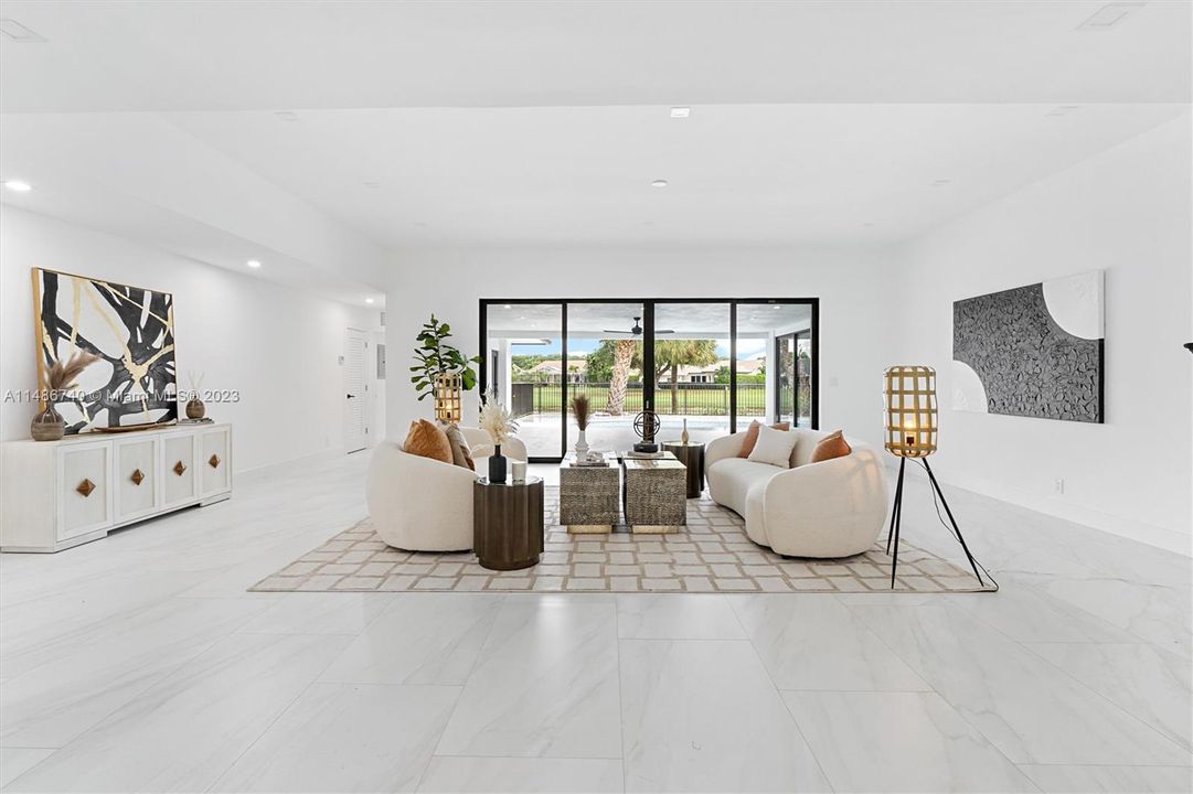 Recently Sold: $2,190,000 (3 beds, 3 baths, 4104 Square Feet)