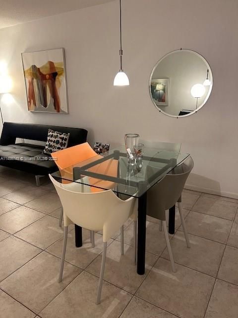 Recently Sold: $132,500 (1 beds, 1 baths, 770 Square Feet)