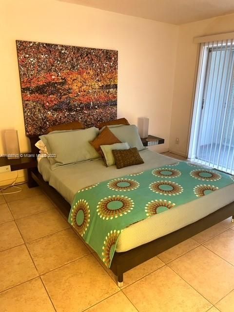 Recently Sold: $132,500 (1 beds, 1 baths, 770 Square Feet)
