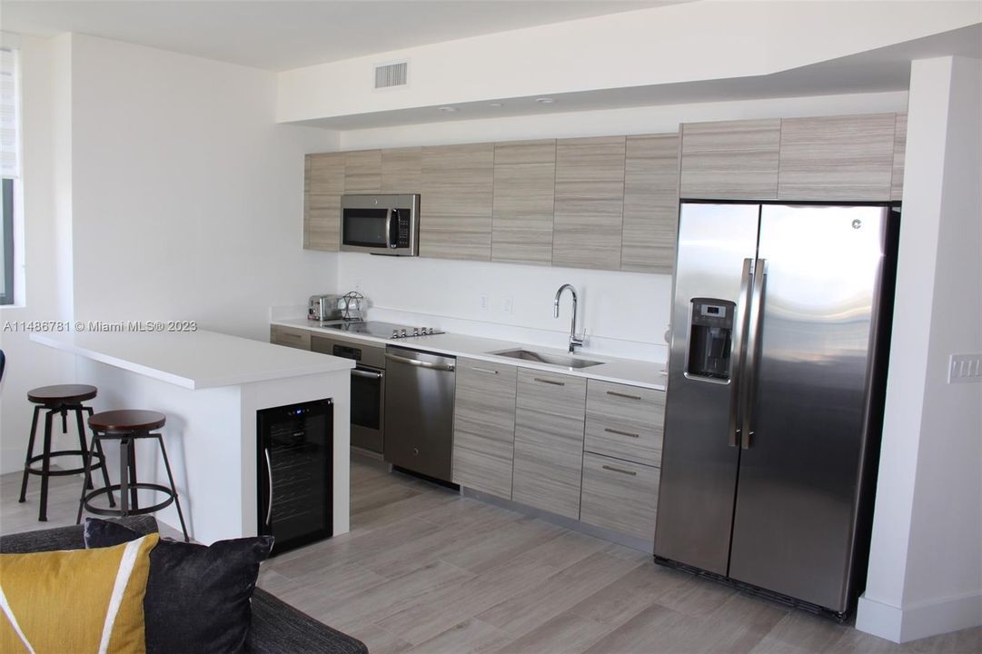 Недавно арендовано: $5,200 (2 спален, 2 ванн, 972 Квадратных фут)