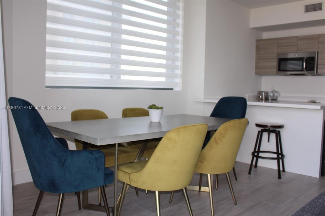 Недавно арендовано: $5,200 (2 спален, 2 ванн, 972 Квадратных фут)