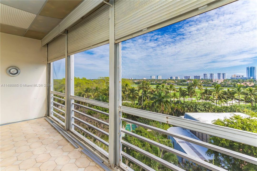 Recently Sold: $155,000 (2 beds, 2 baths, 1027 Square Feet)