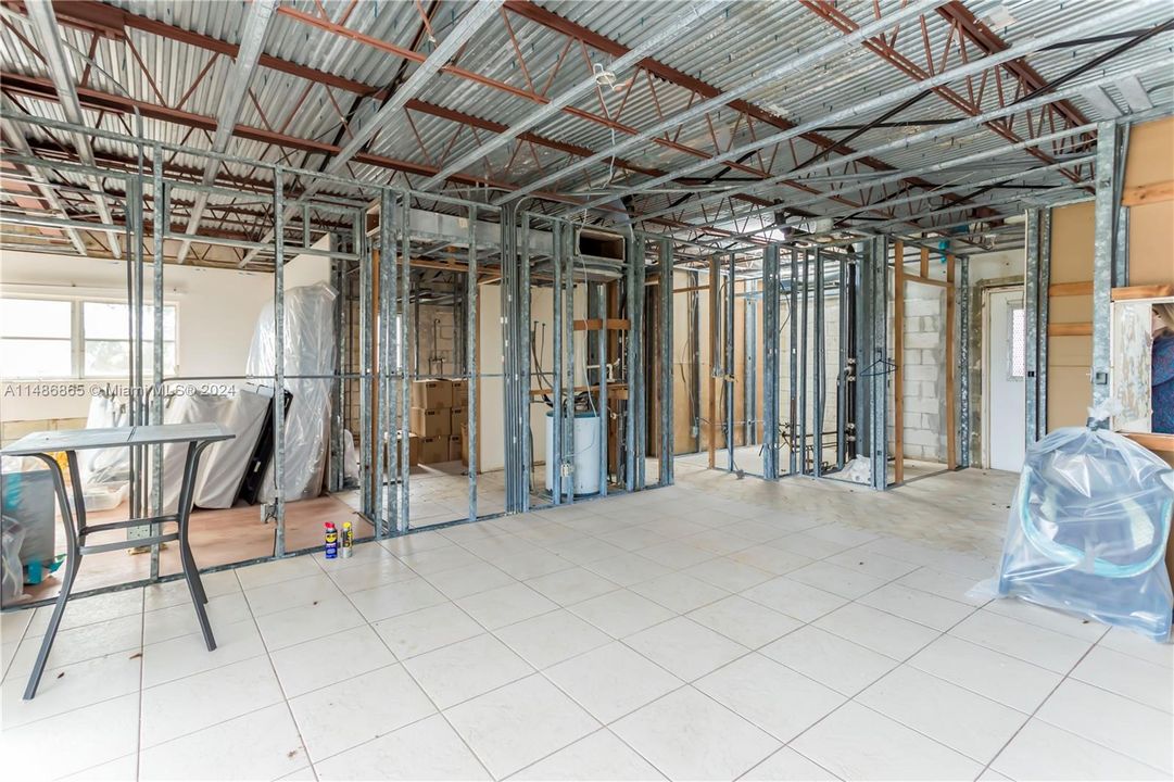 Recently Sold: $155,000 (2 beds, 2 baths, 1027 Square Feet)