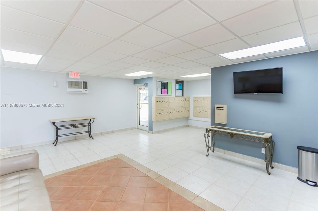 Recently Sold: $155,000 (2 beds, 2 baths, 1027 Square Feet)