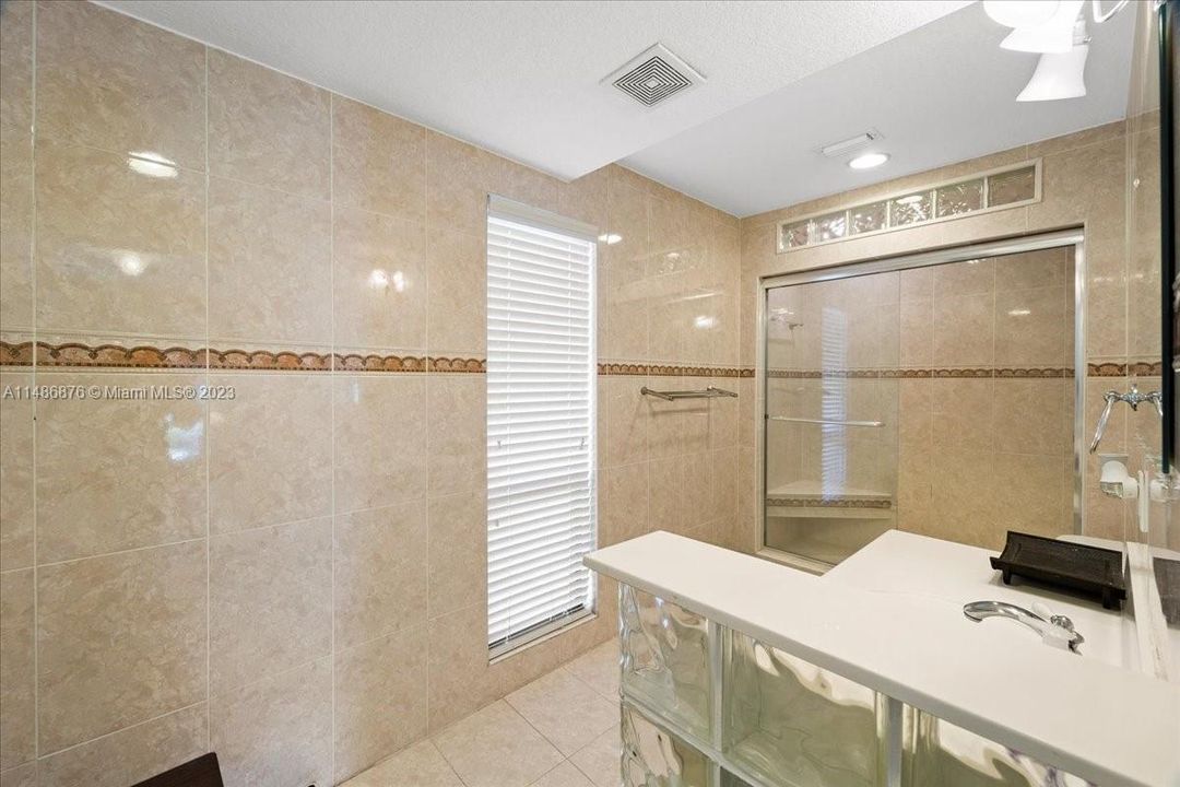 待售: $540,000 (4 贝兹, 3 浴室, 2967 平方英尺)