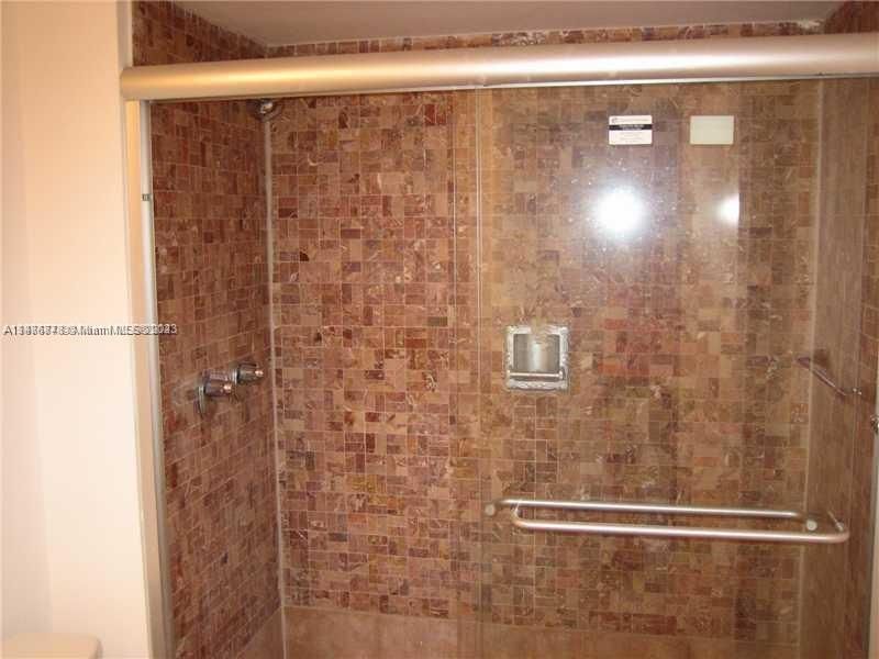 Recently Rented: $3,200 (2 beds, 2 baths, 1440 Square Feet)