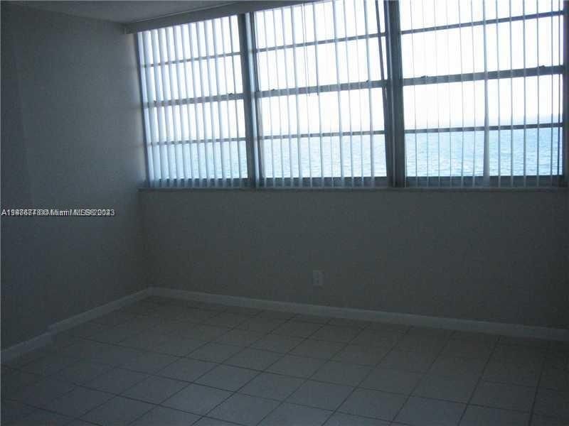 Recently Rented: $3,200 (2 beds, 2 baths, 1440 Square Feet)