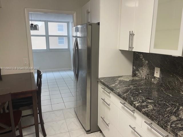 Recently Rented: $3,200 (2 beds, 2 baths, 1440 Square Feet)