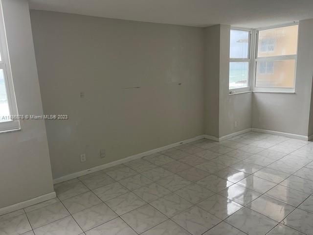 Recently Rented: $3,200 (2 beds, 2 baths, 1440 Square Feet)