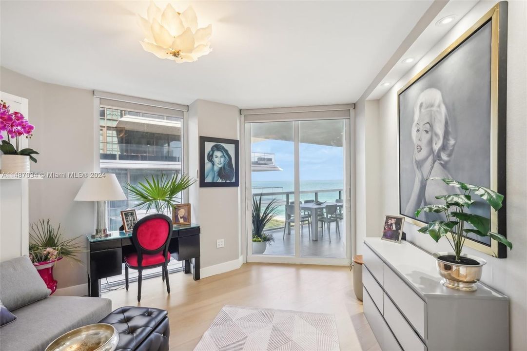 Recently Sold: $2,779,000 (2 beds, 2 baths, 1690 Square Feet)