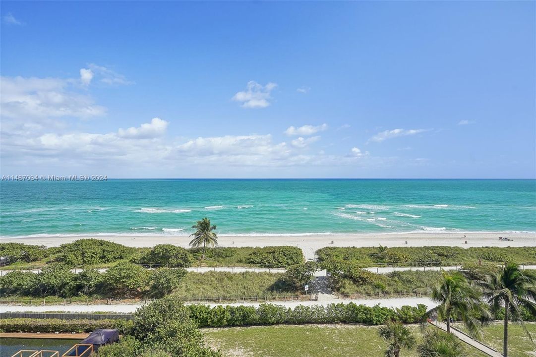Recently Sold: $2,779,000 (2 beds, 2 baths, 1690 Square Feet)