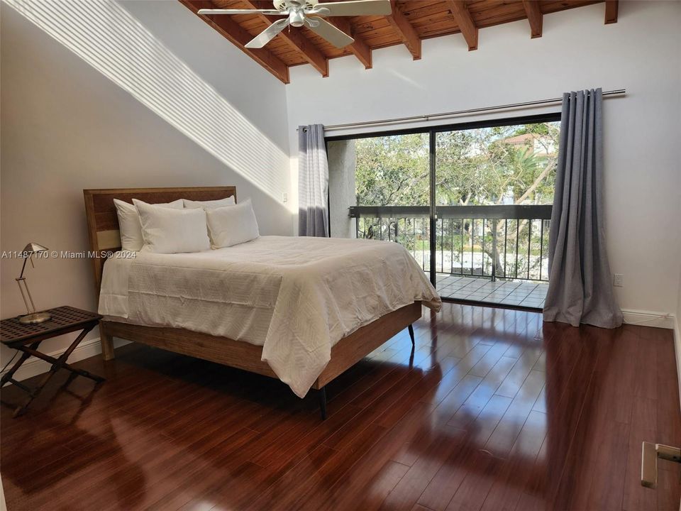 Main Bedroom with lots of natural light and access to balcony with spectacular canal view!