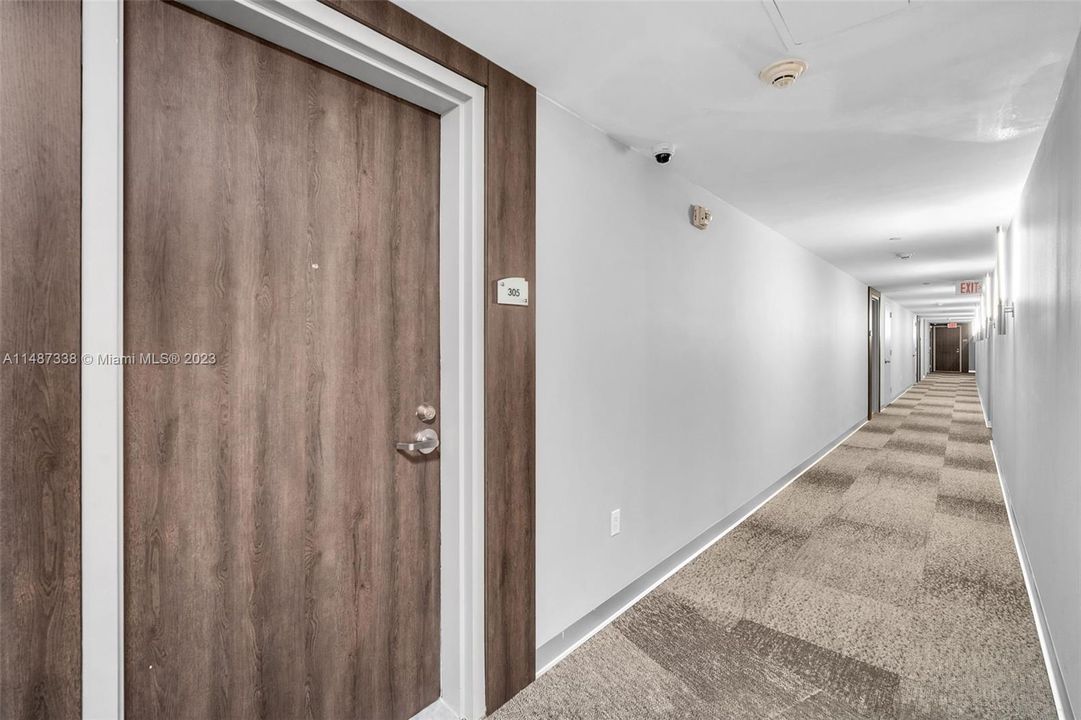 最近售出: $860,000 (3 贝兹, 3 浴室, 1683 平方英尺)