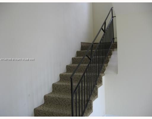 Недавно продано: $199,000 (0 спален, 1 ванн, 420 Квадратных фут)