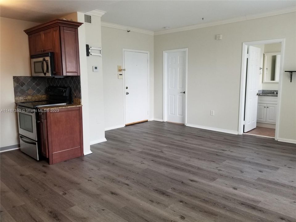 Недавно продано: $199,000 (0 спален, 1 ванн, 420 Квадратных фут)