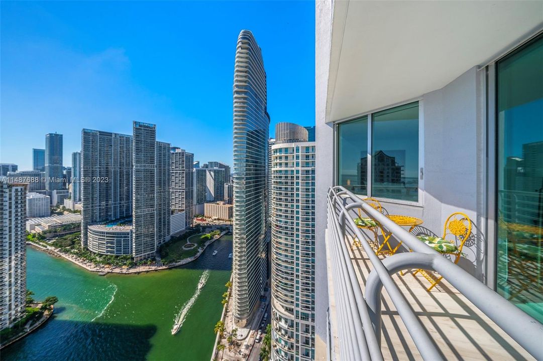 Vendido Recientemente: $675,000 (2 camas, 2 baños, 1145 Pies cuadrados)