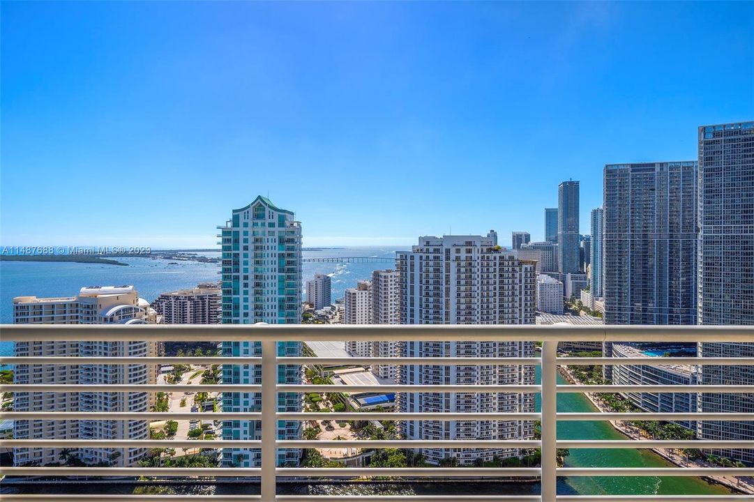 Vendido Recientemente: $675,000 (2 camas, 2 baños, 1145 Pies cuadrados)