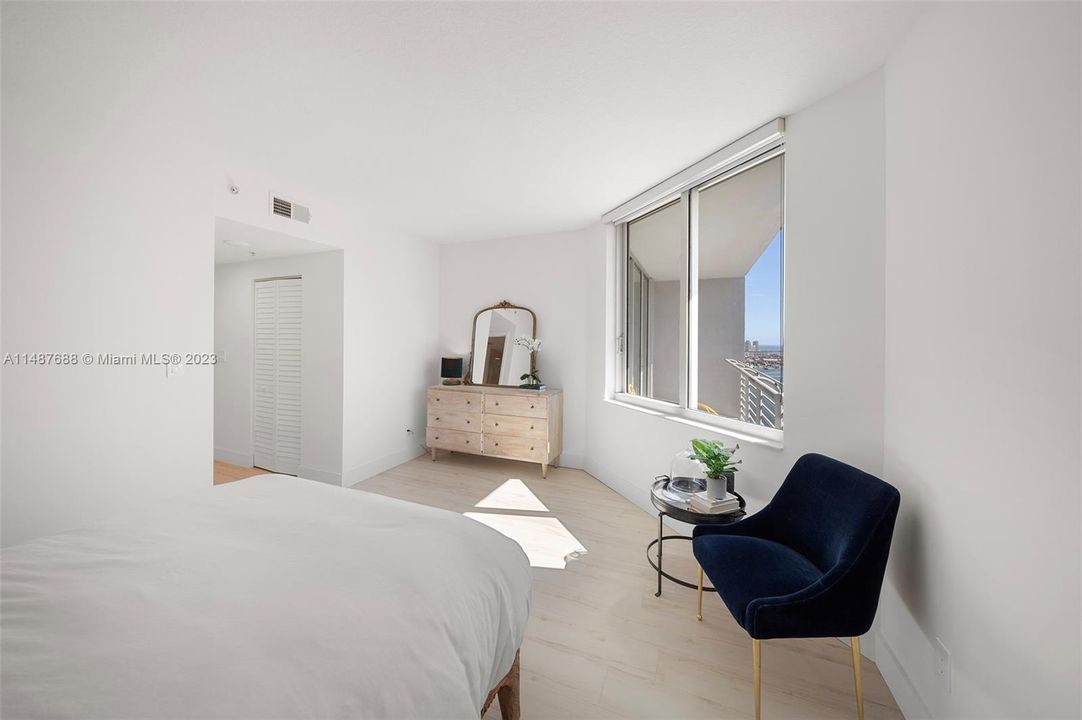 Vendido Recientemente: $675,000 (2 camas, 2 baños, 1145 Pies cuadrados)