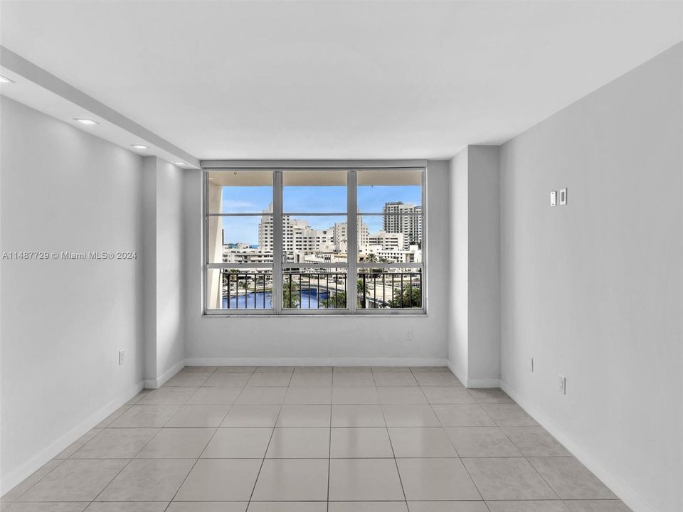 For Sale: $1,350,000 (2 beds, 2 baths, 1670 Square Feet)