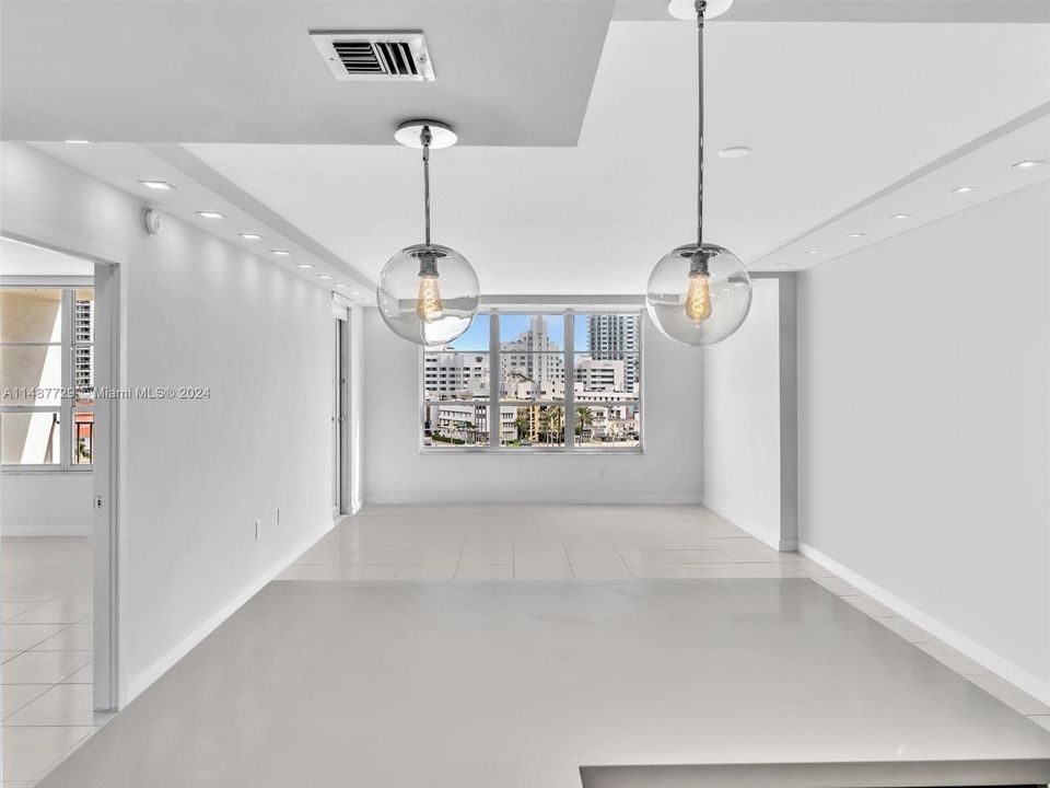For Sale: $1,350,000 (2 beds, 2 baths, 1670 Square Feet)