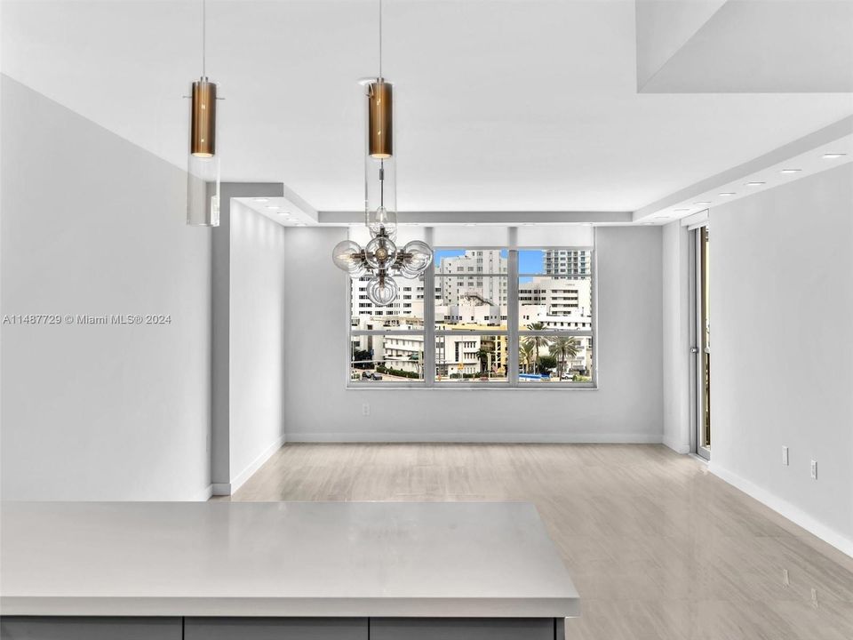 For Sale: $1,350,000 (2 beds, 2 baths, 1670 Square Feet)