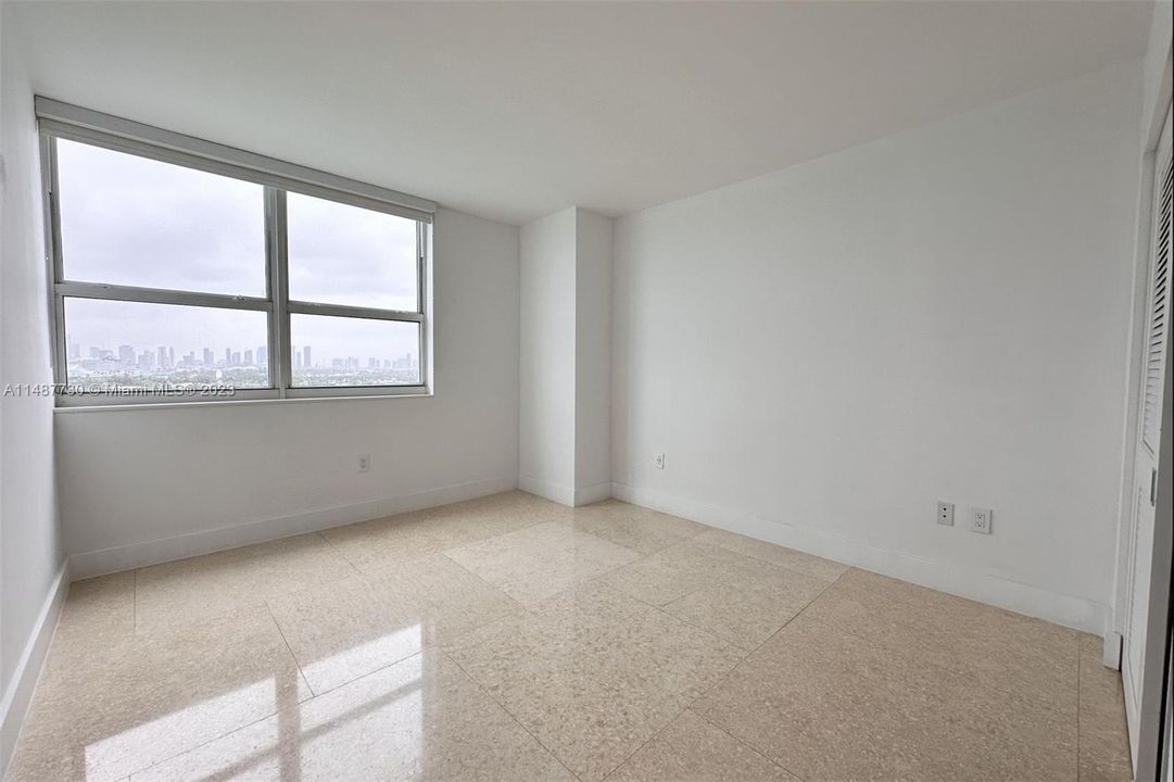 Recently Rented: $6,250 (3 beds, 2 baths, 1234 Square Feet)