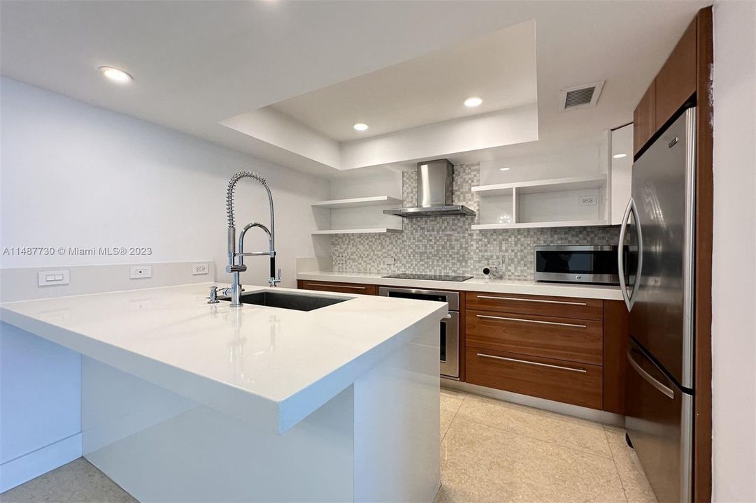 Recently Rented: $6,250 (3 beds, 2 baths, 1234 Square Feet)