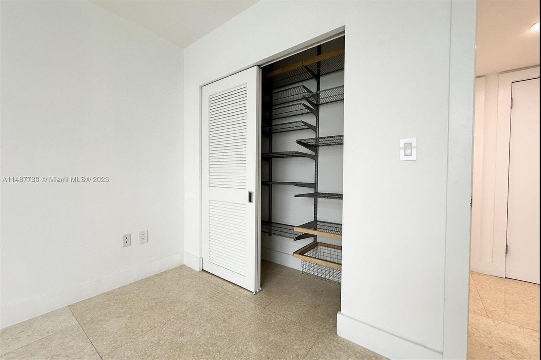 Recently Rented: $6,250 (3 beds, 2 baths, 1234 Square Feet)