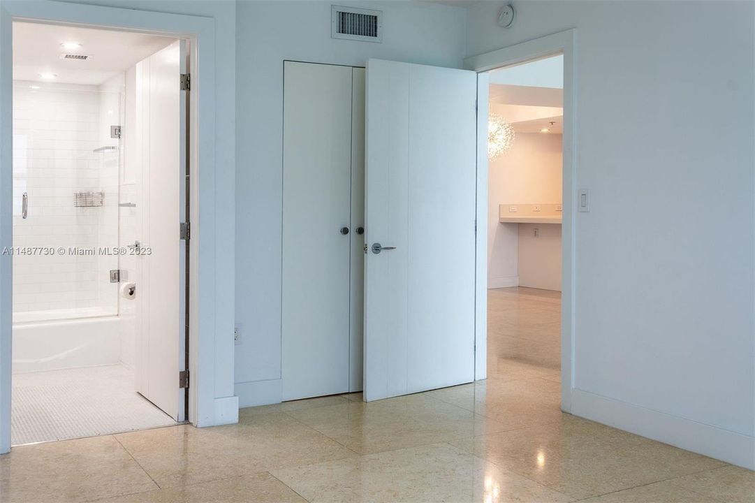 Recently Rented: $6,250 (3 beds, 2 baths, 1234 Square Feet)