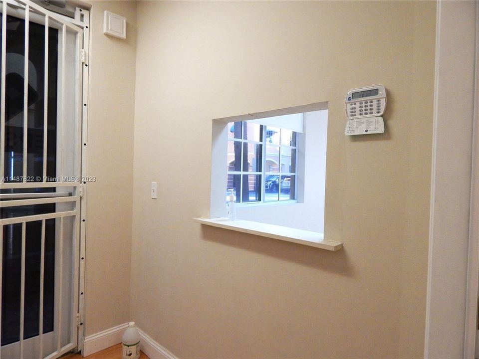 Recently Rented: $2,250 (0 beds, 0 baths, 0 Square Feet)