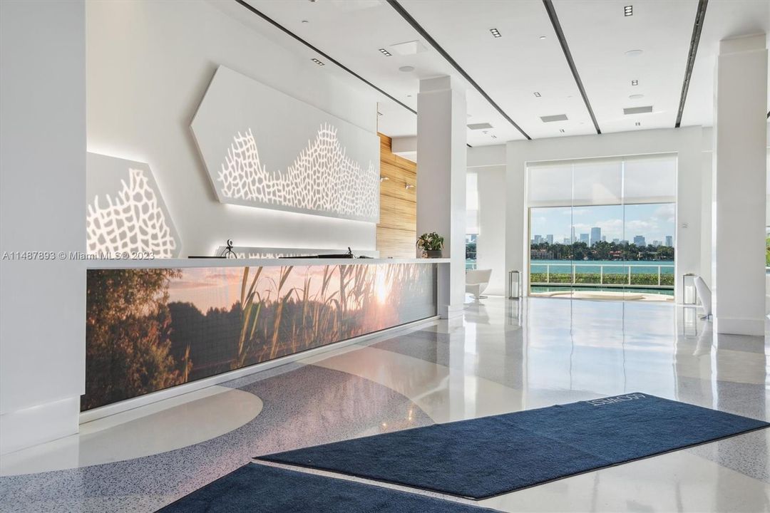 Vendido Recientemente: $1,100,000 (2 camas, 2 baños, 1078 Pies cuadrados)