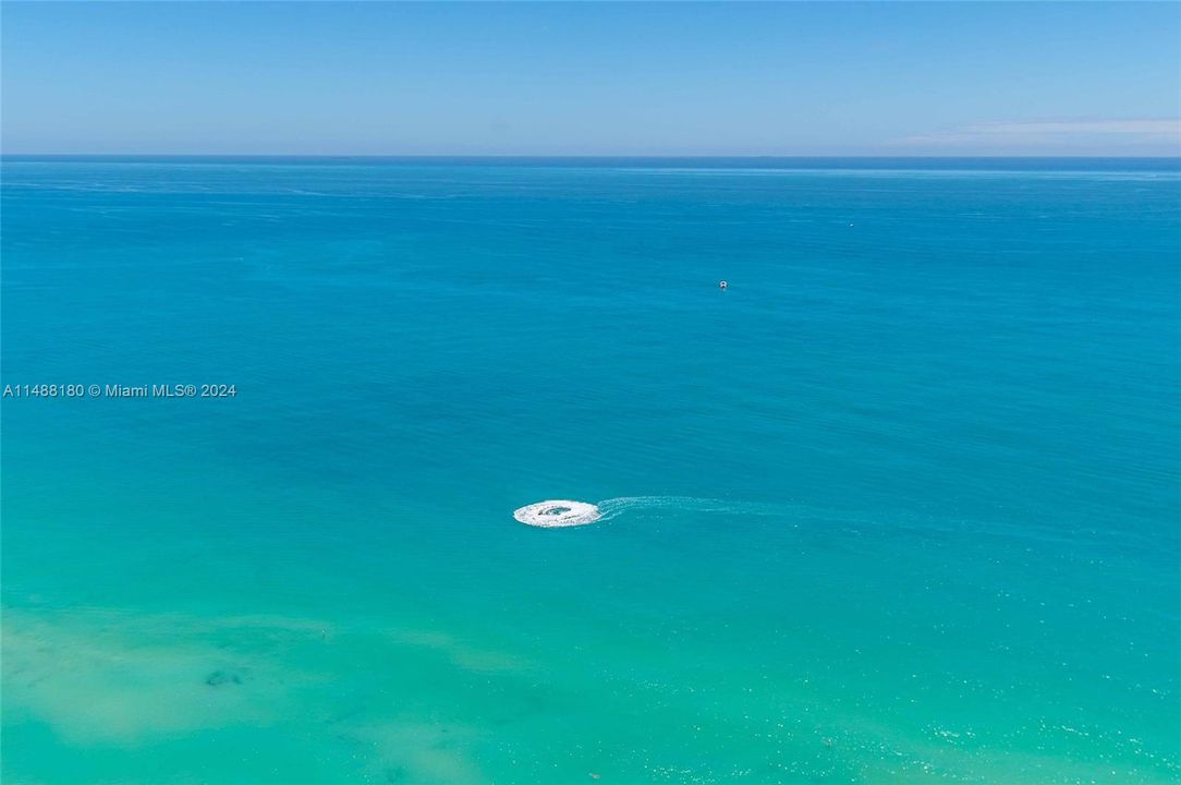 Недавно продано: $4,495,000 (4 спален, 4 ванн, 4677 Квадратных фут)