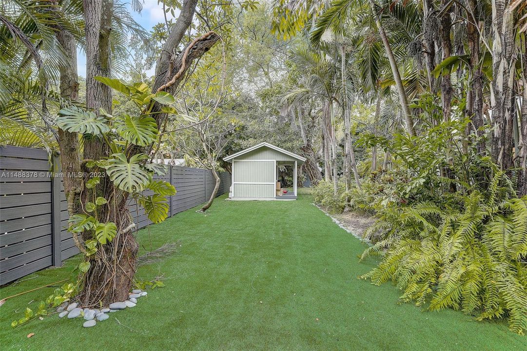 最近售出: $1,100,000 (3 贝兹, 2 浴室, 1672 平方英尺)