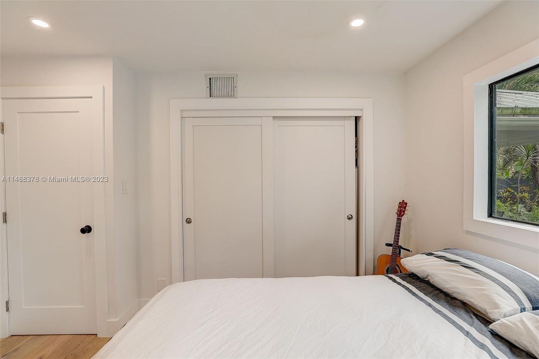 最近售出: $1,100,000 (3 贝兹, 2 浴室, 1672 平方英尺)