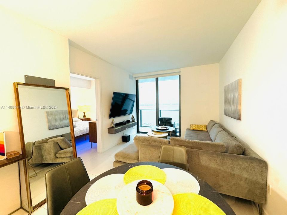 Recently Sold: $525,000 (1 beds, 1 baths, 622 Square Feet)