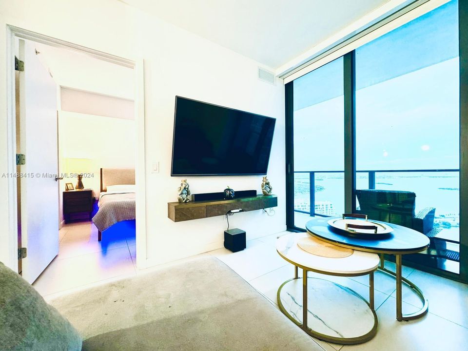 Recently Sold: $525,000 (1 beds, 1 baths, 622 Square Feet)